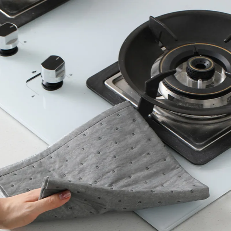 Applications of Oil-Absorbent Meltblown Nonwoven Fabric